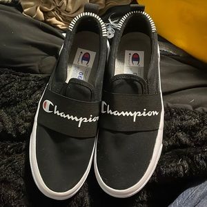 never been worn, just tried on once, they were a gift and they didn’t fit